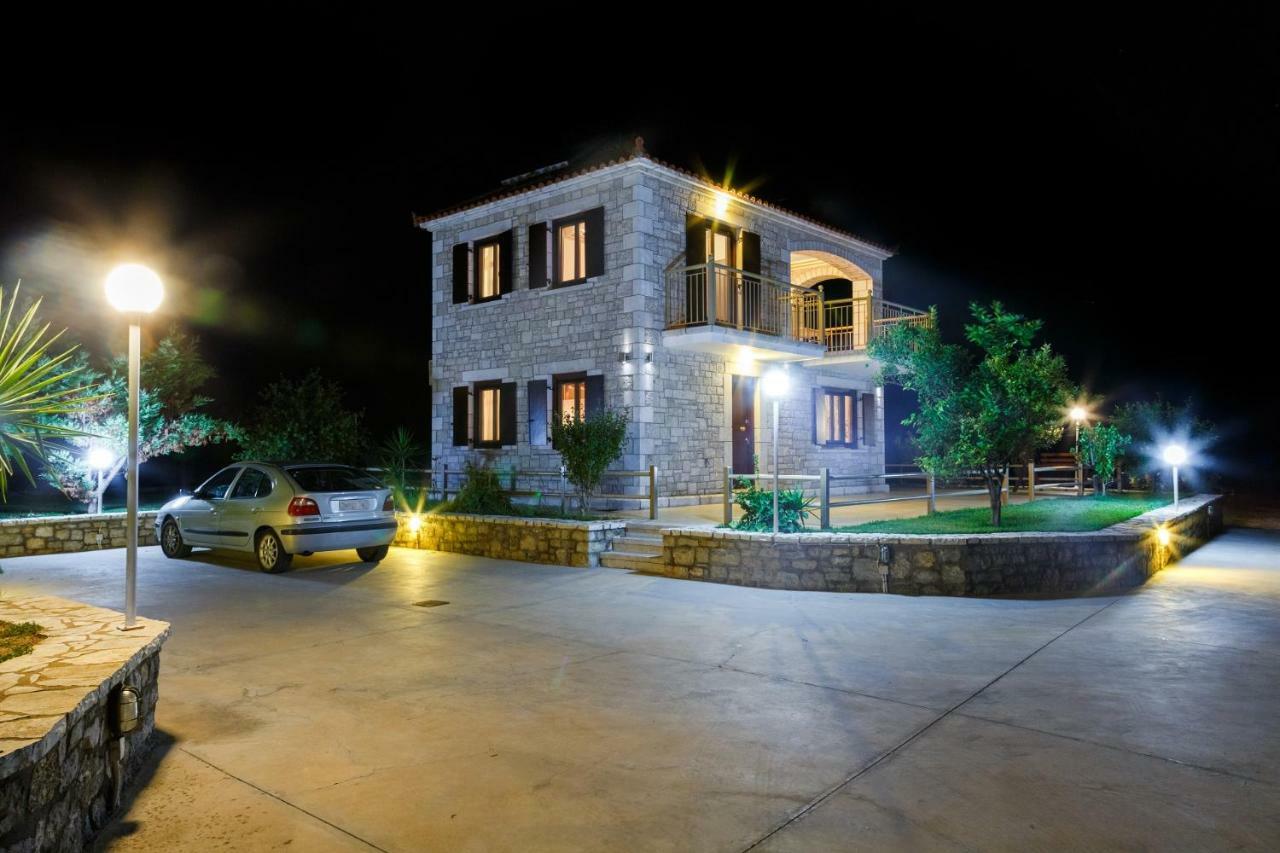 Glyfada Villas || Parálion Ástros Buitenkant foto